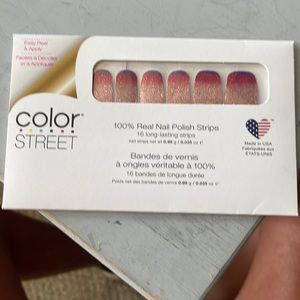 Colorstreet nails “Nuclear Fuschian”
